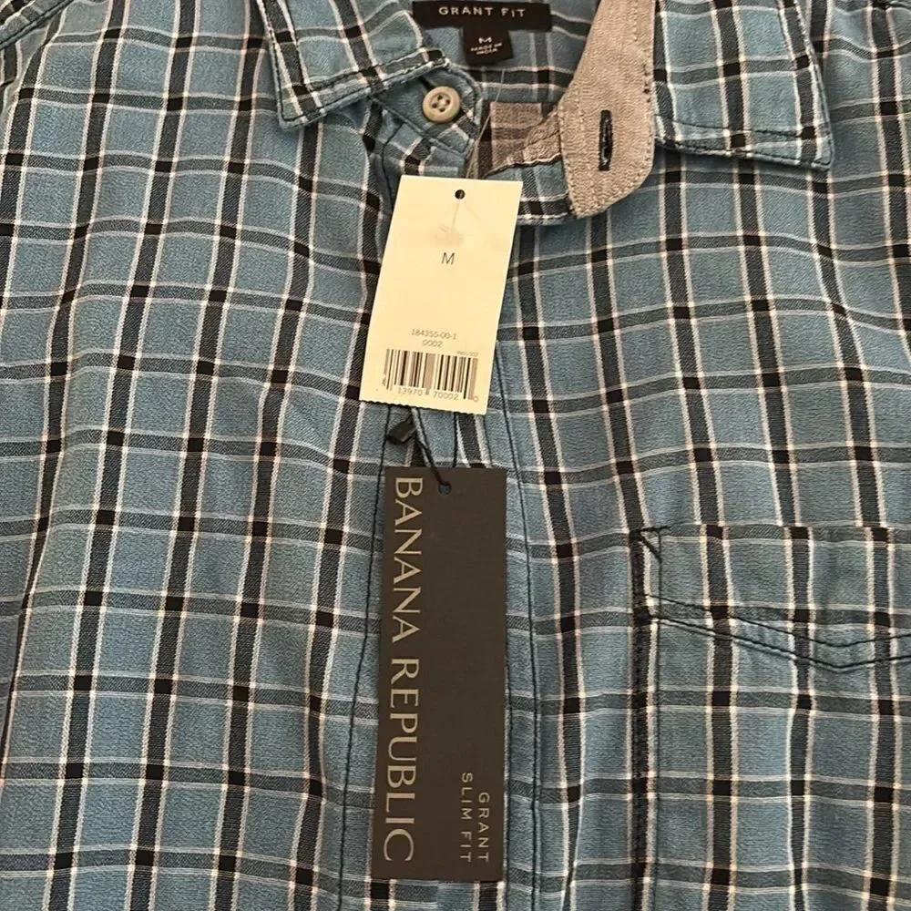 Banana Republic Blue Checkered Casual Shirt NWT size medium